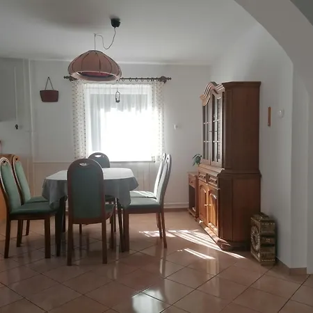 Agnes Nyaralohaz Ferienhaus *